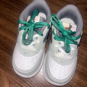 Toddler Nikes Size 7c